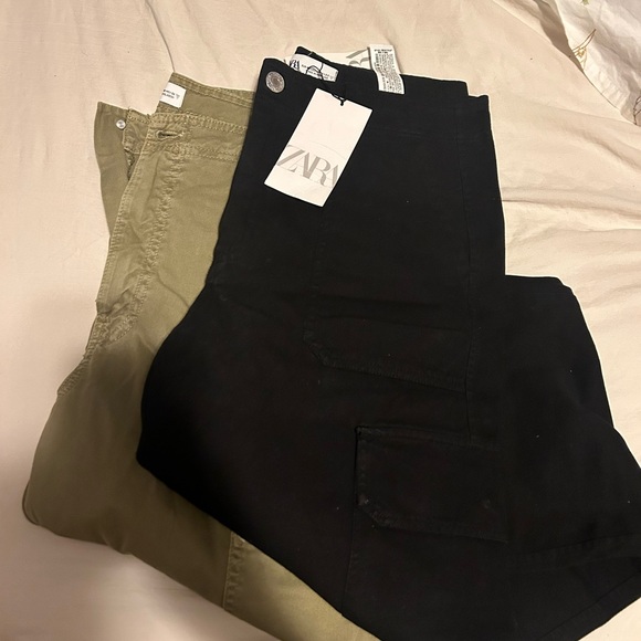 HIGH RISE TRF STRAIGHT LEG CARGO PANTS
BLACK SZ 30 / US 10 - Picture 2 of 3